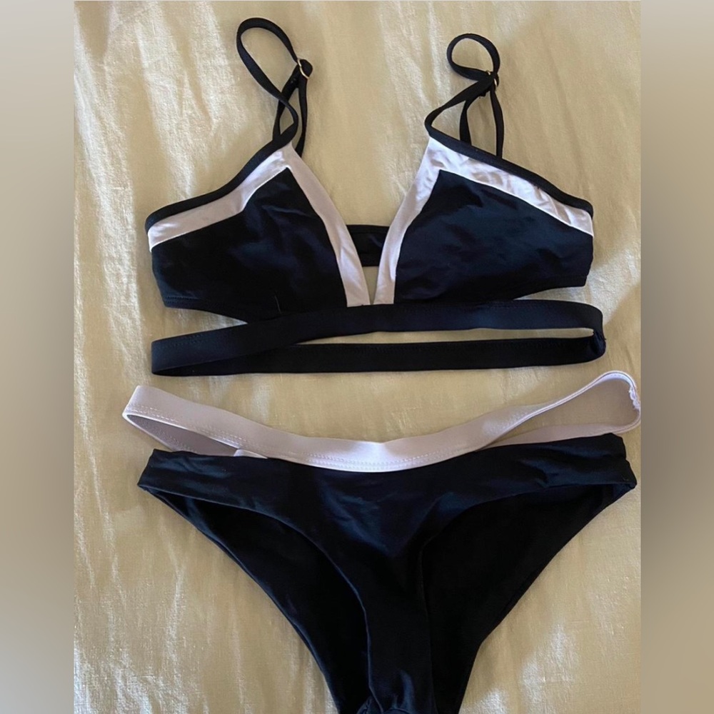 L space bikini